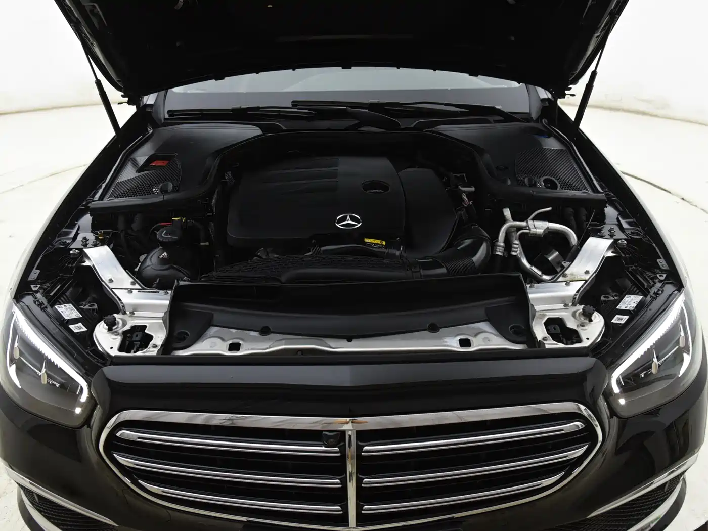 Mercedes-Benz E-Class 2023 E 300 L Fashion фото 12