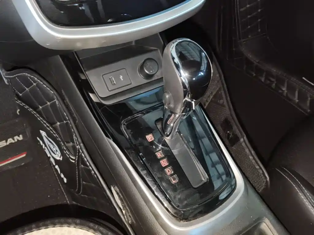Nissan Tiida, миниатюра 14