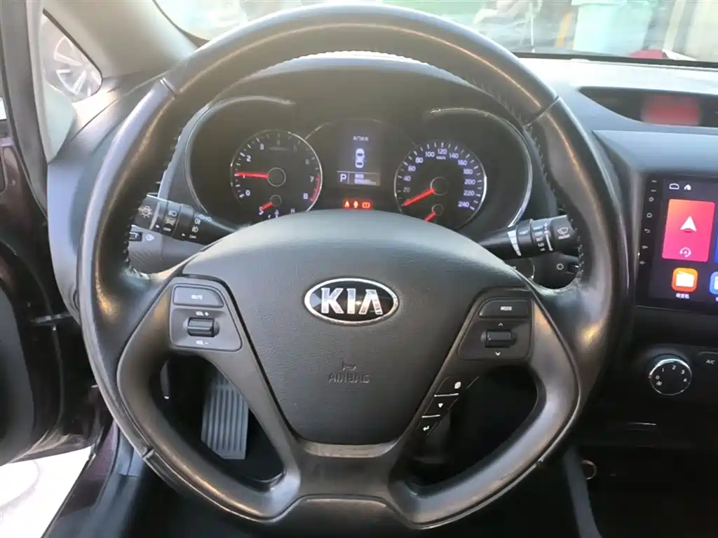 Kia K3 2013 1.6L Automatic GLS фото 11