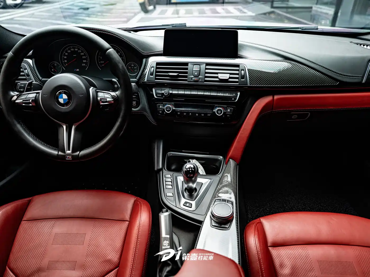 BMW M3 2018 M3 Sedan фото 9