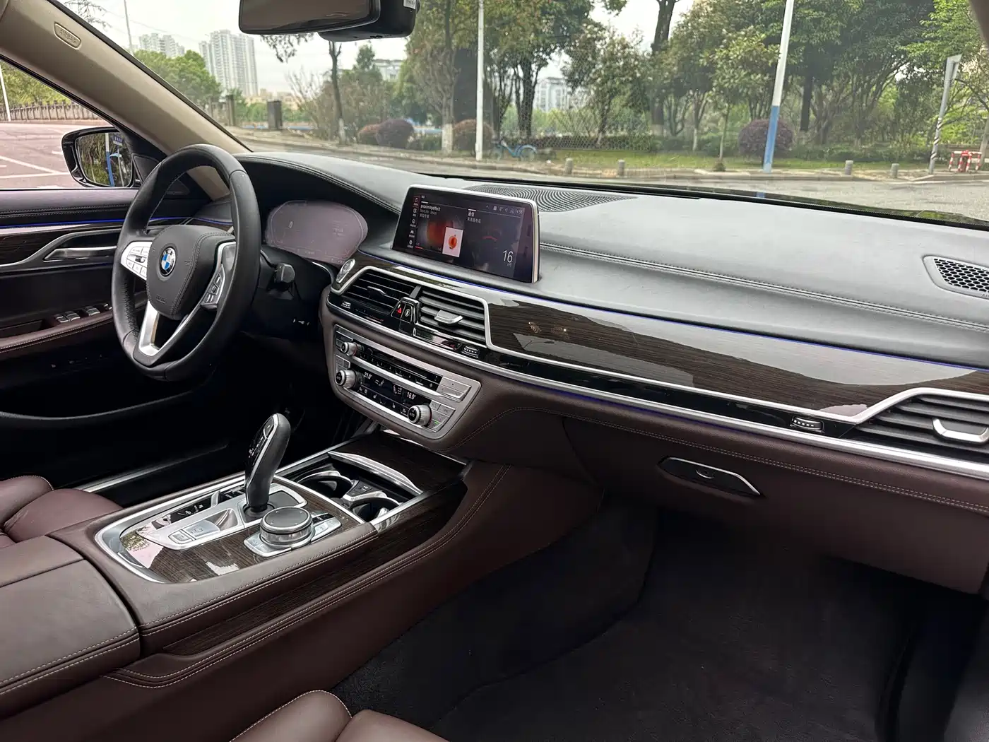 BMW 7 Series 2019 730Li Luxury Package фото 9