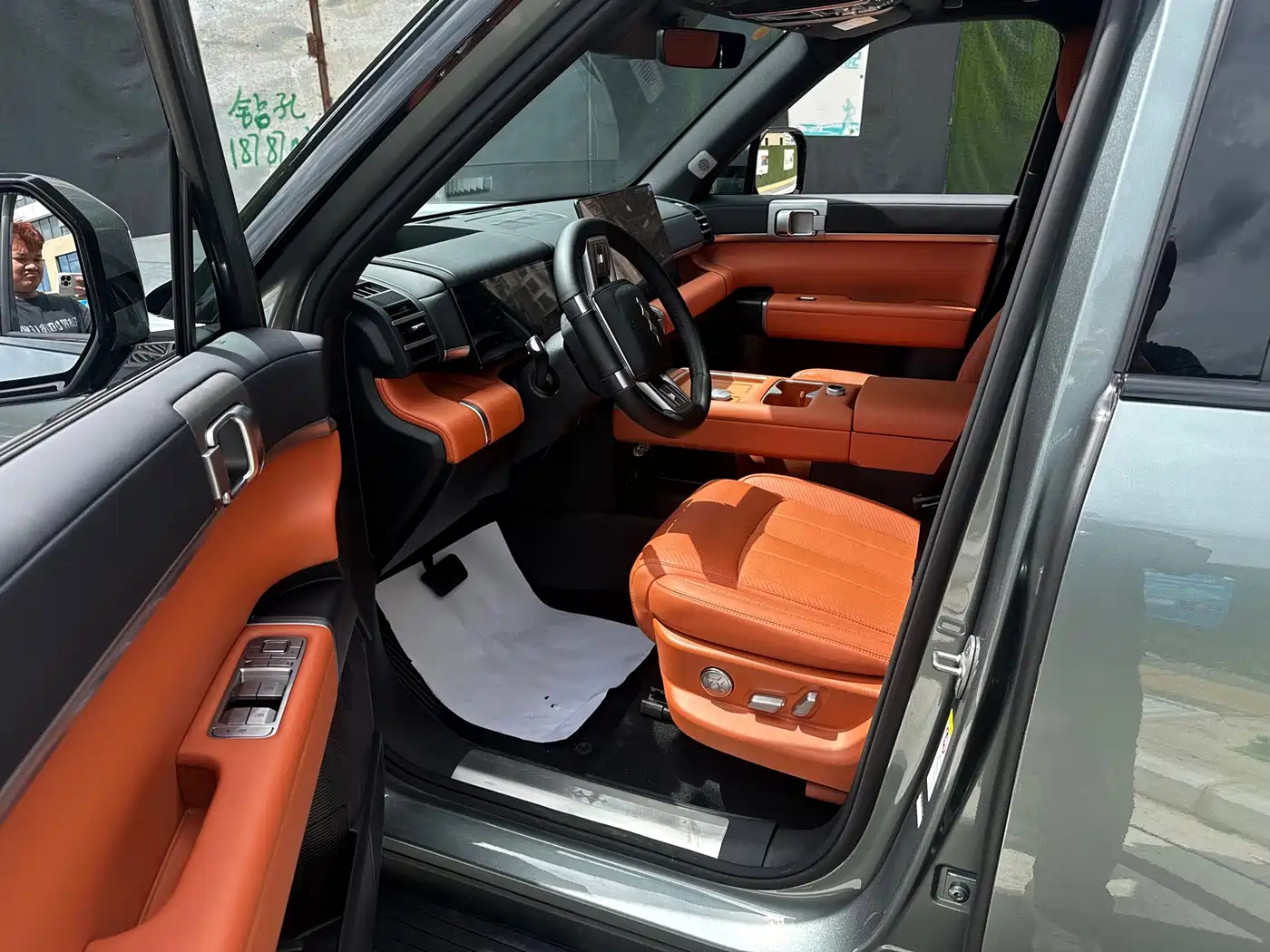 Fang Cheng Bao Titanium 7 2025 2025 AWD Base Model