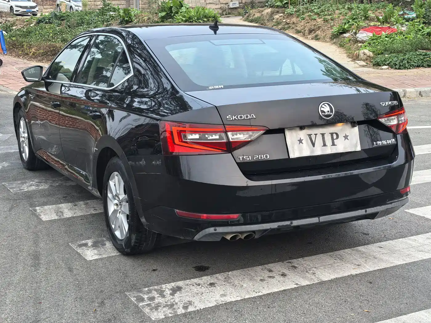 Škoda Superb 2016 TSI280 DSG Advance Edition фото 5