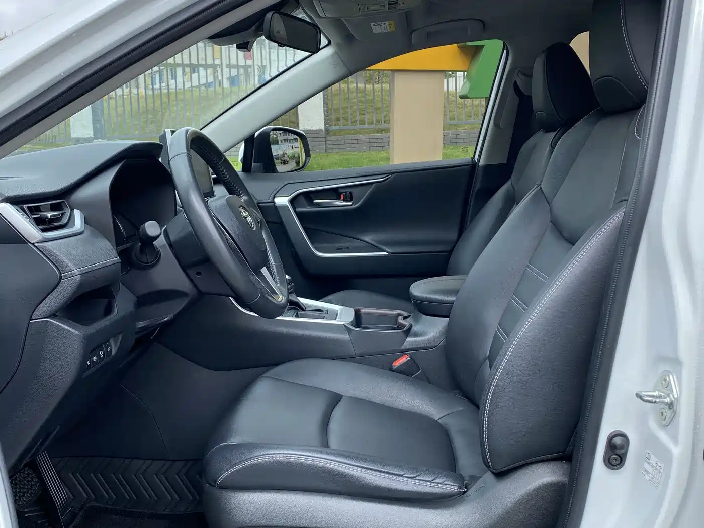 Toyota RAV4 Rongfang 2021 2.0L CVT 2WD Trend PLUS фото 9