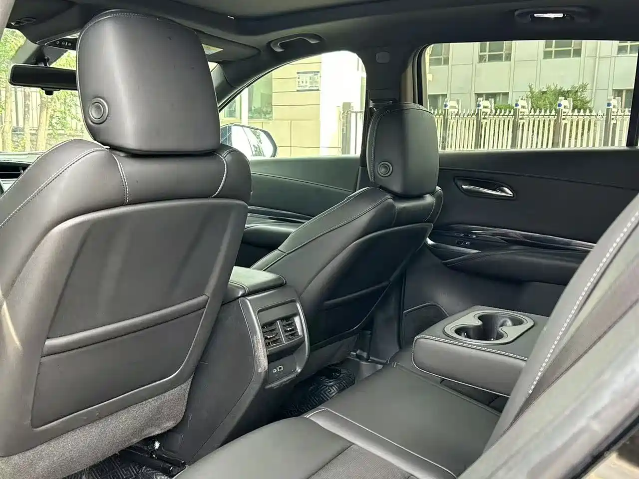 Cadillac XT4 2018 Model 28T 2WD Technology фото 3