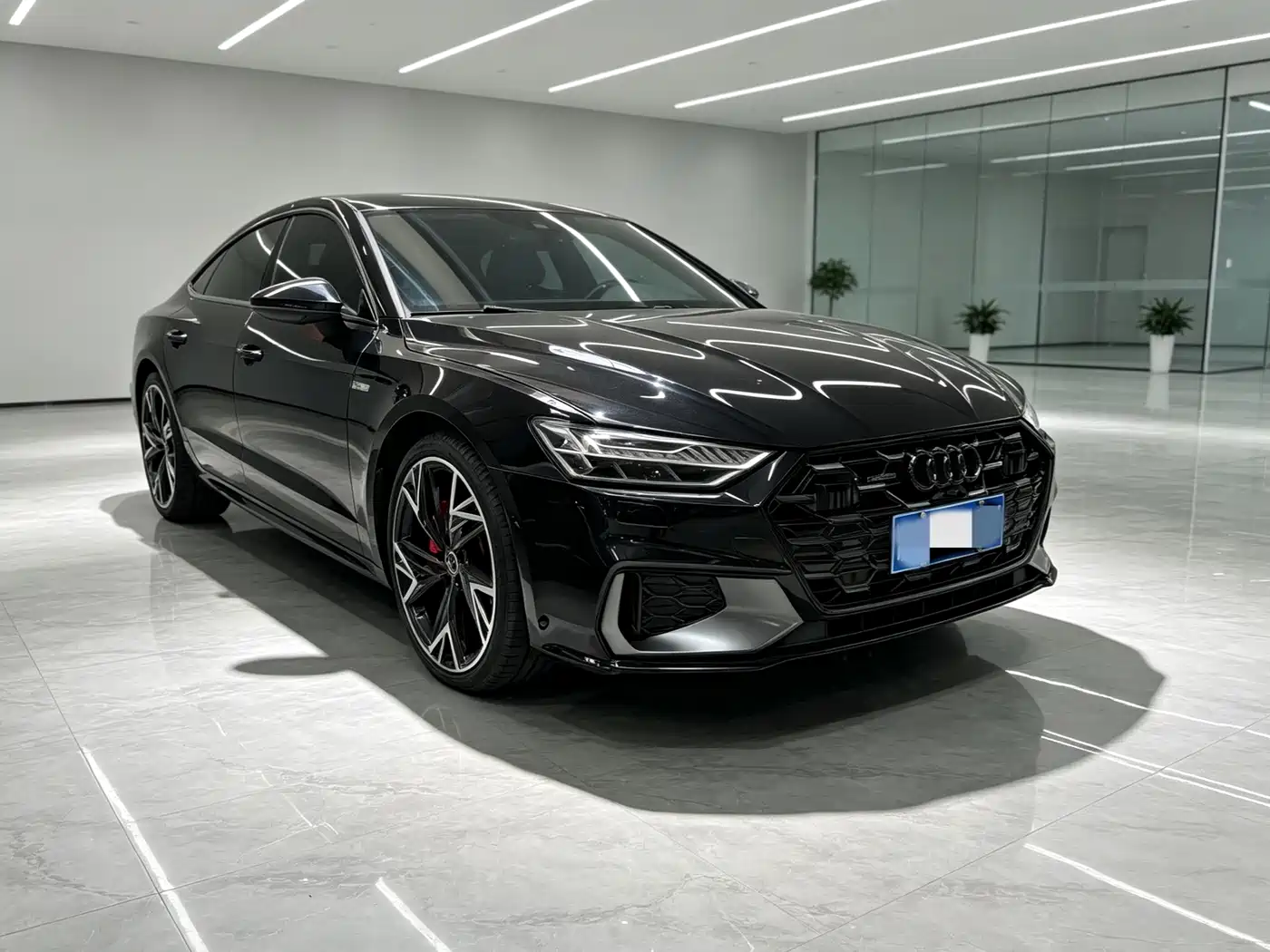 Photo 3 - Audi A7L