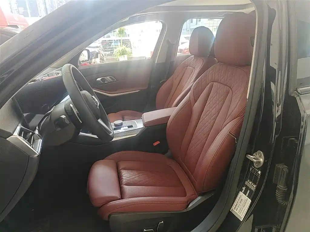BMW 3 Series 2024 325Li M Sport Shadowline Package фото 15