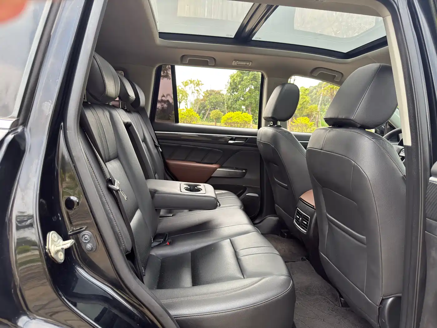 GAC Trumpchi Trumpchi GS7 2017 320T 2WD Luxury Smart Connect фото 17