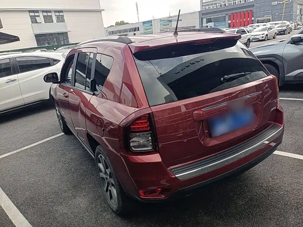 Jeep Compass (Import) 2014 2014 2.0L 2WD Luxury Edition