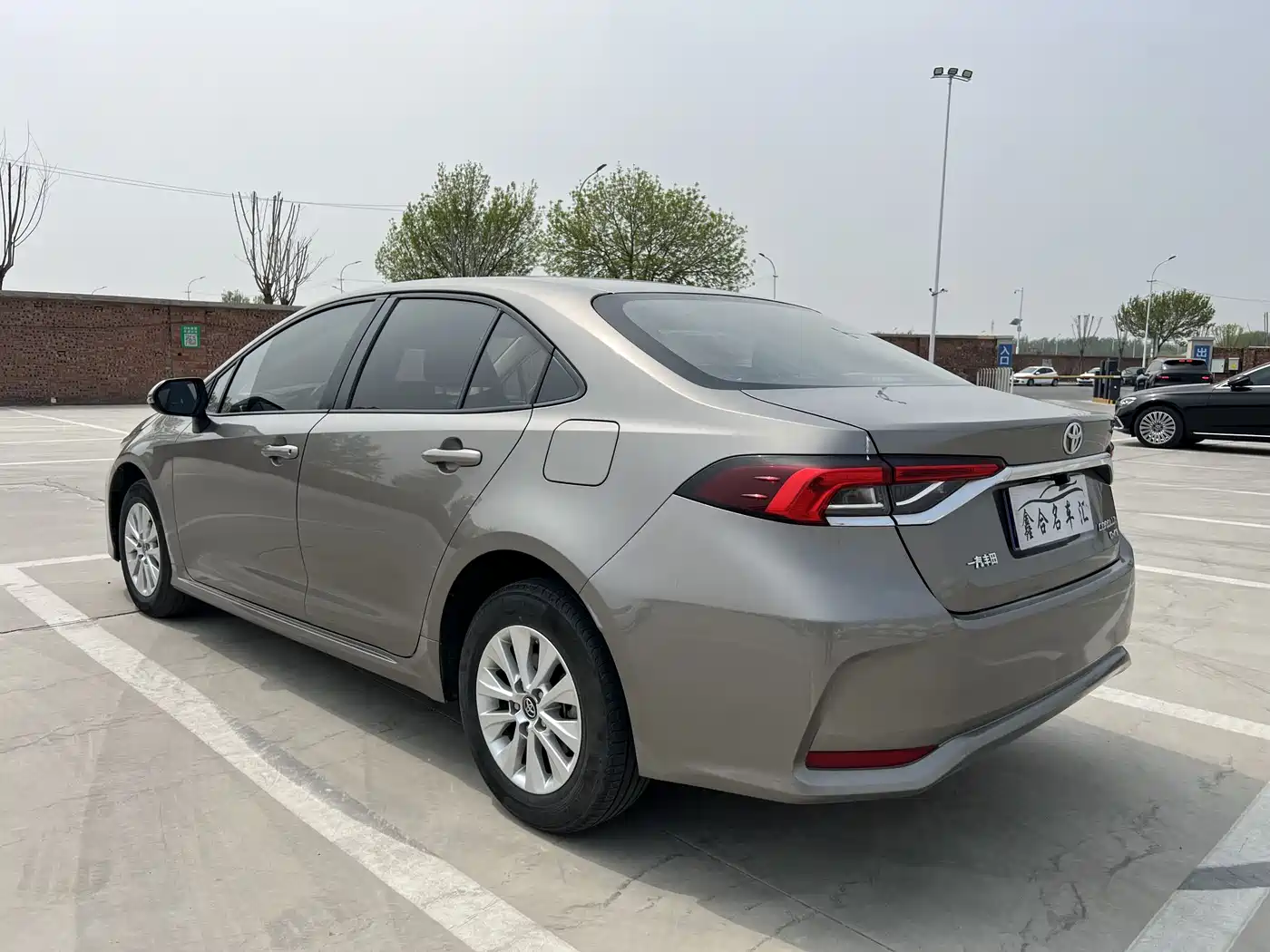 Toyota Corolla 2019 1.2T S-CVT GL Pioneer Edition фото 6