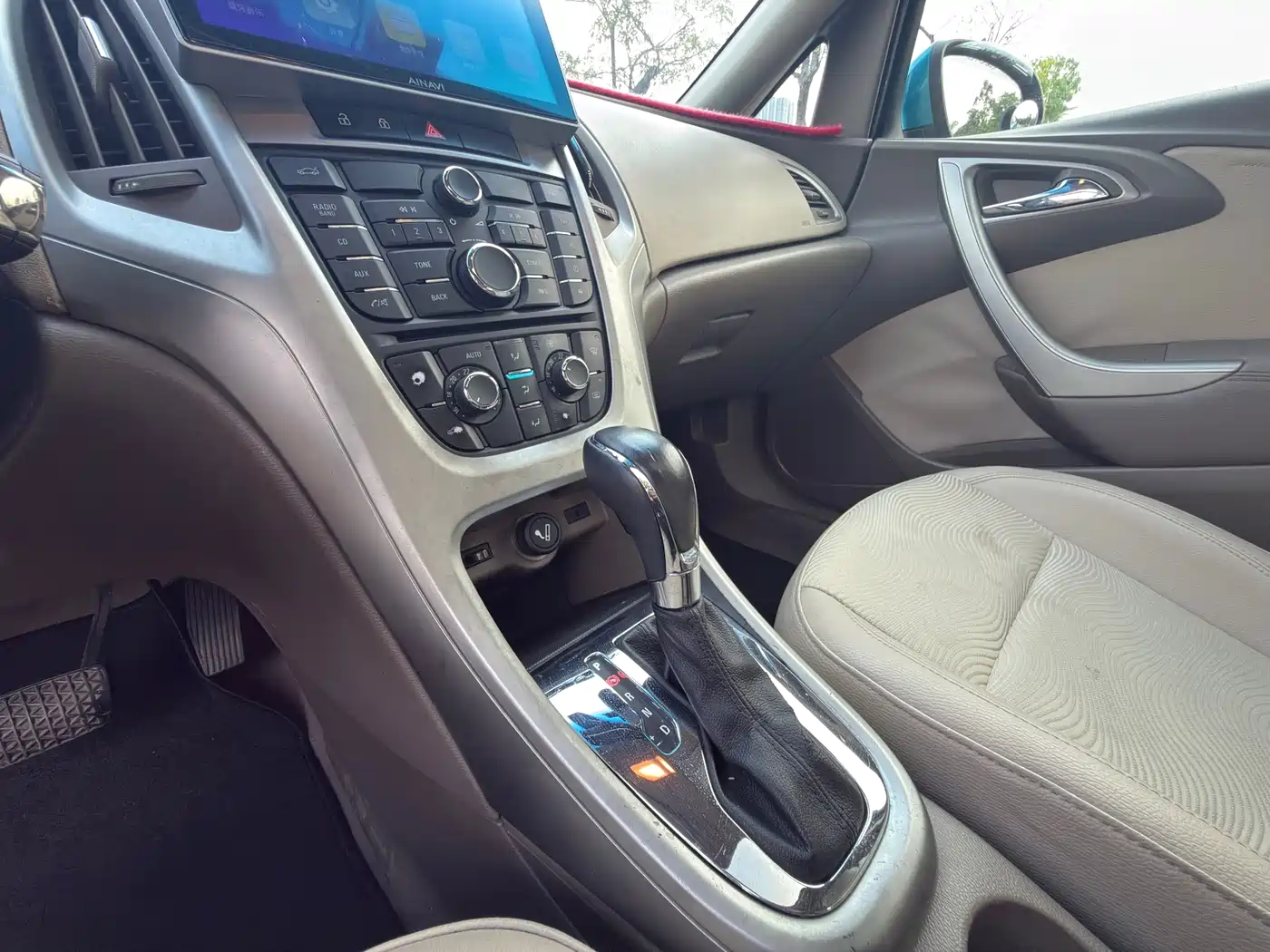 Buick Excelle 2012 GT 1.6L Automatic Fashion Edition фото 17