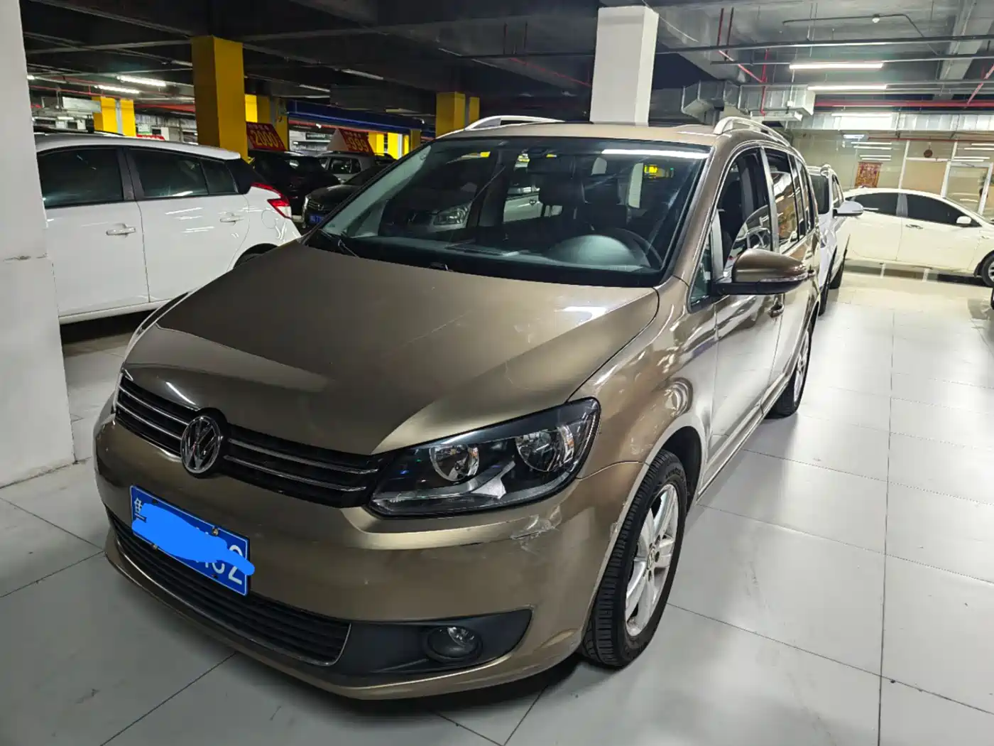 Volkswagen Touran 2015 1.4T DSG Comfort Edition 5-seater фото 9