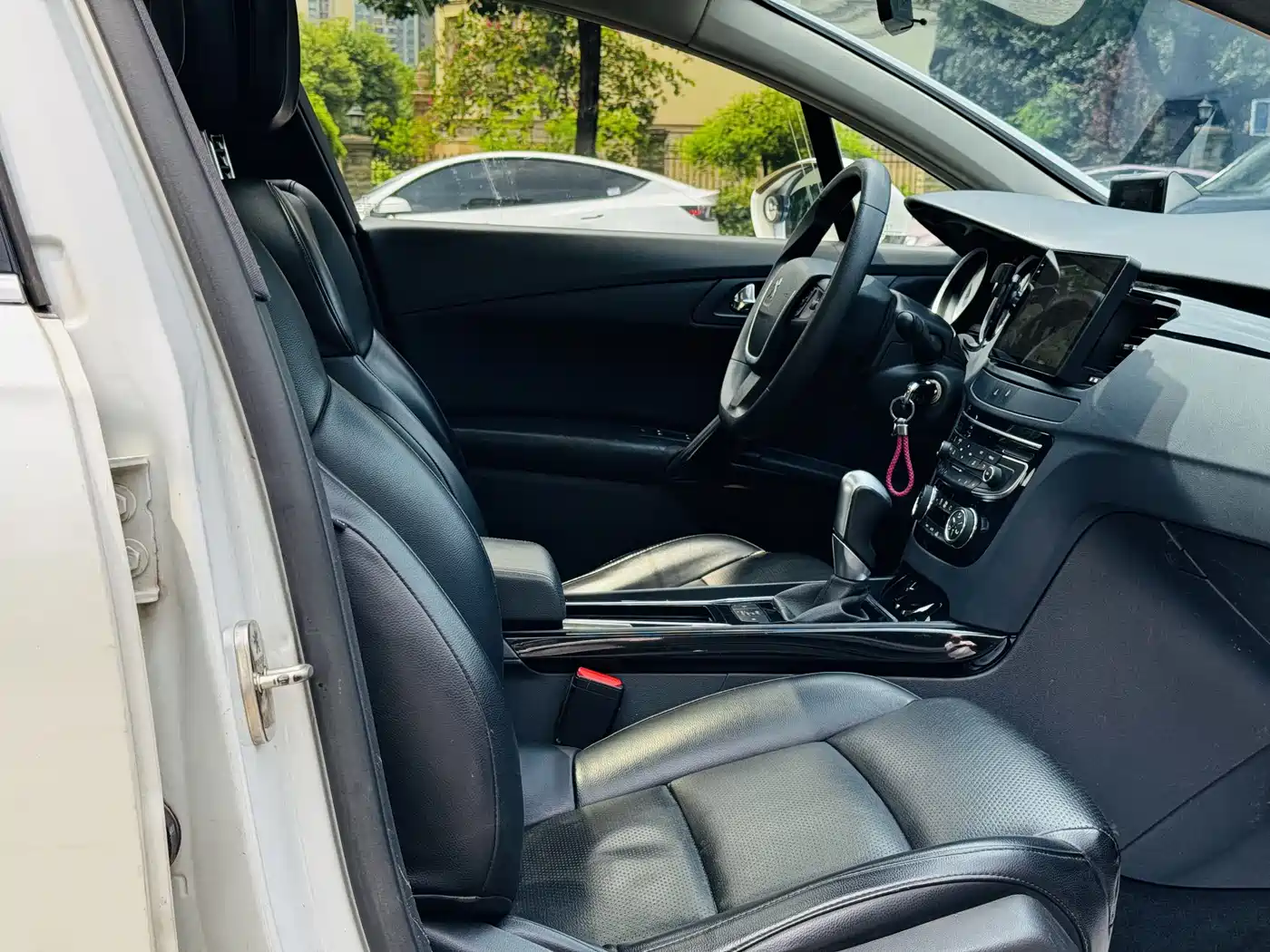 Peugeot 508 2015 1.6THP Auto Comfort Edition фото 10