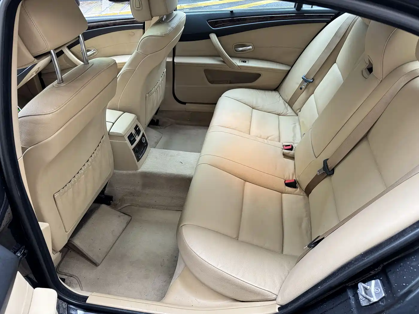 BMW 5 Series 2010 523Li Leading фото 19