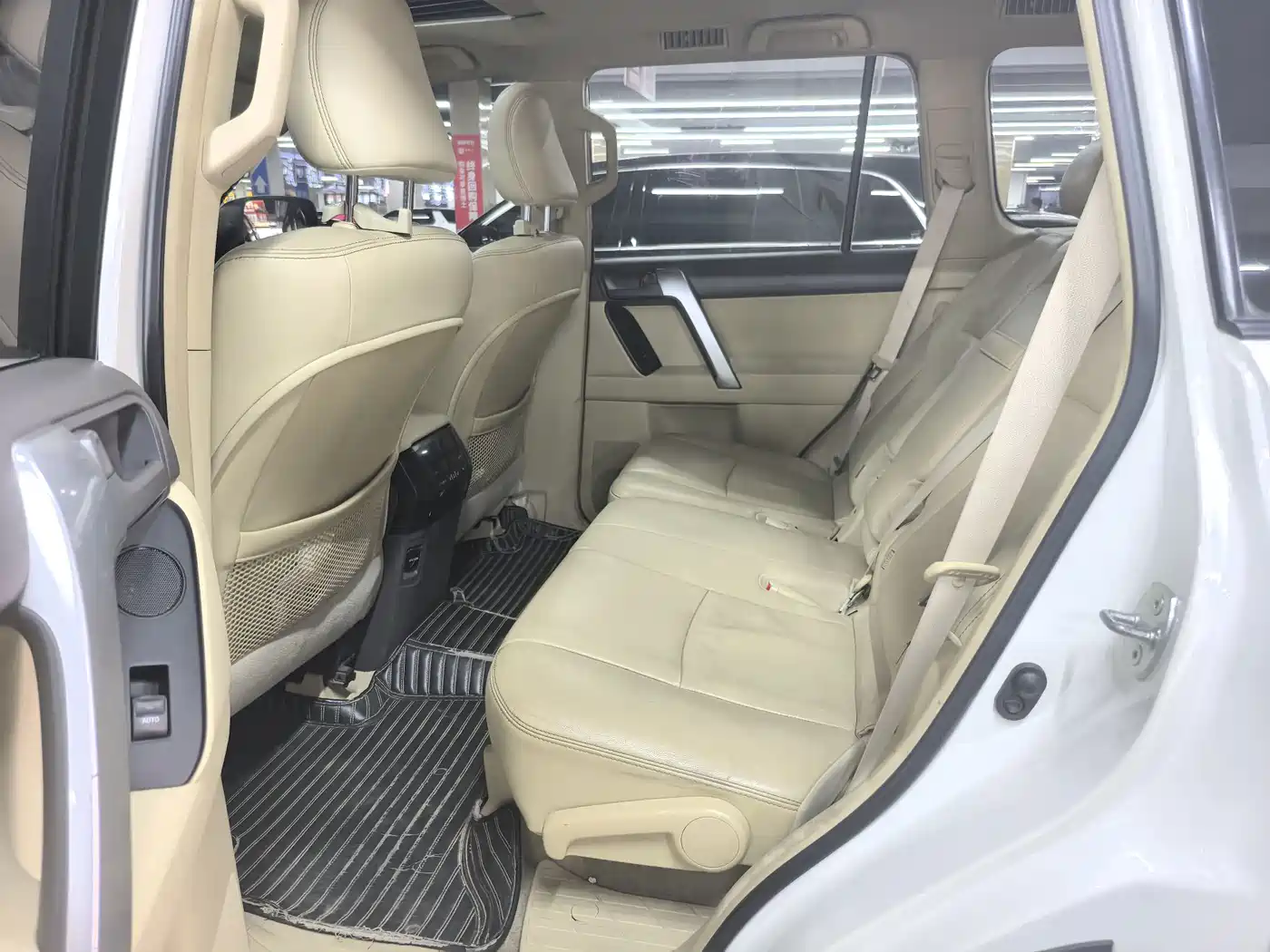 Фото 7 - Toyota Prado