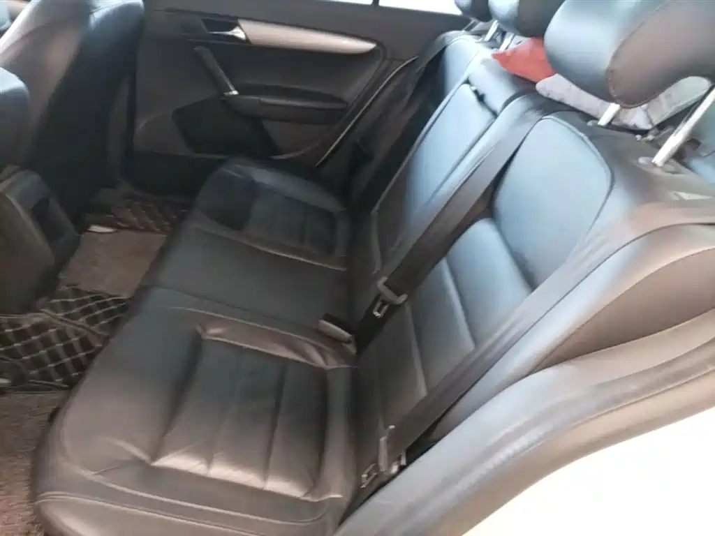 Volkswagen Lavida 2013 Facelift Classic 1.6L Automatic Comfort фото 17