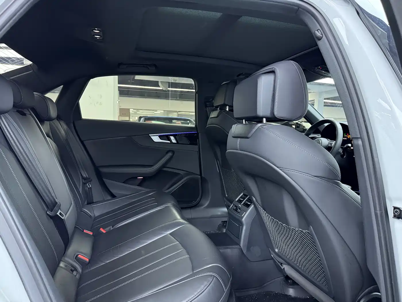 Audi A4L 2024 40 TFSI Luxury Dynamic фото 14