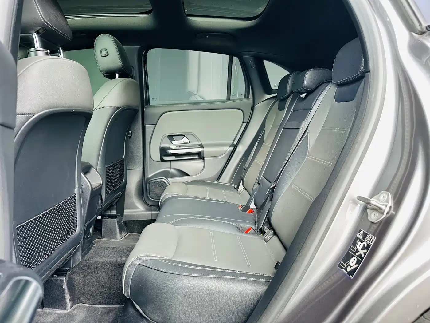 Mercedes-Benz GLA AMG 2022 AMG GLA 35 4MATIC фото 12