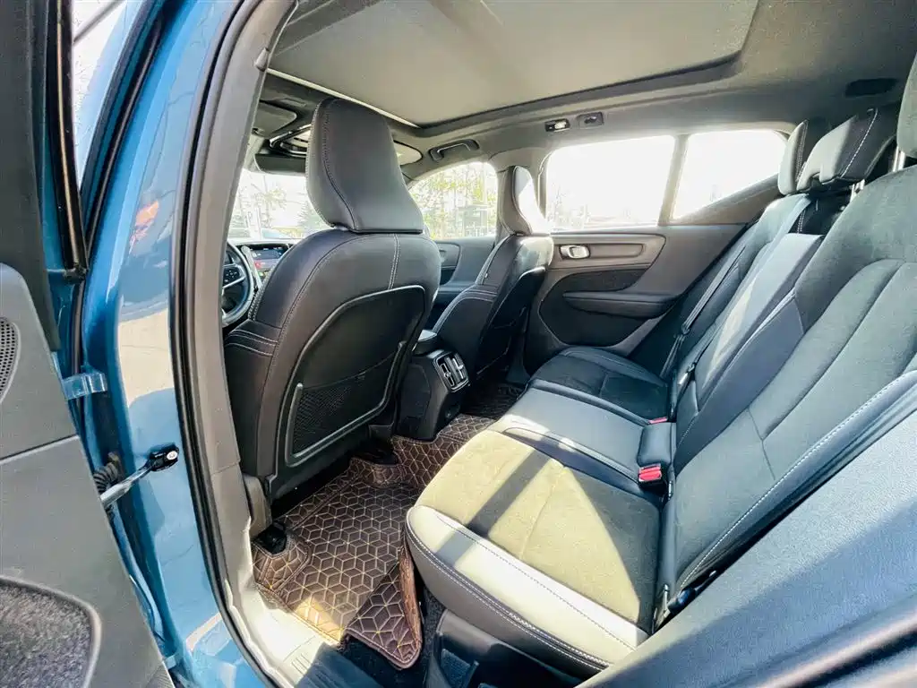 VOLVO XC40 NEW ENERGY