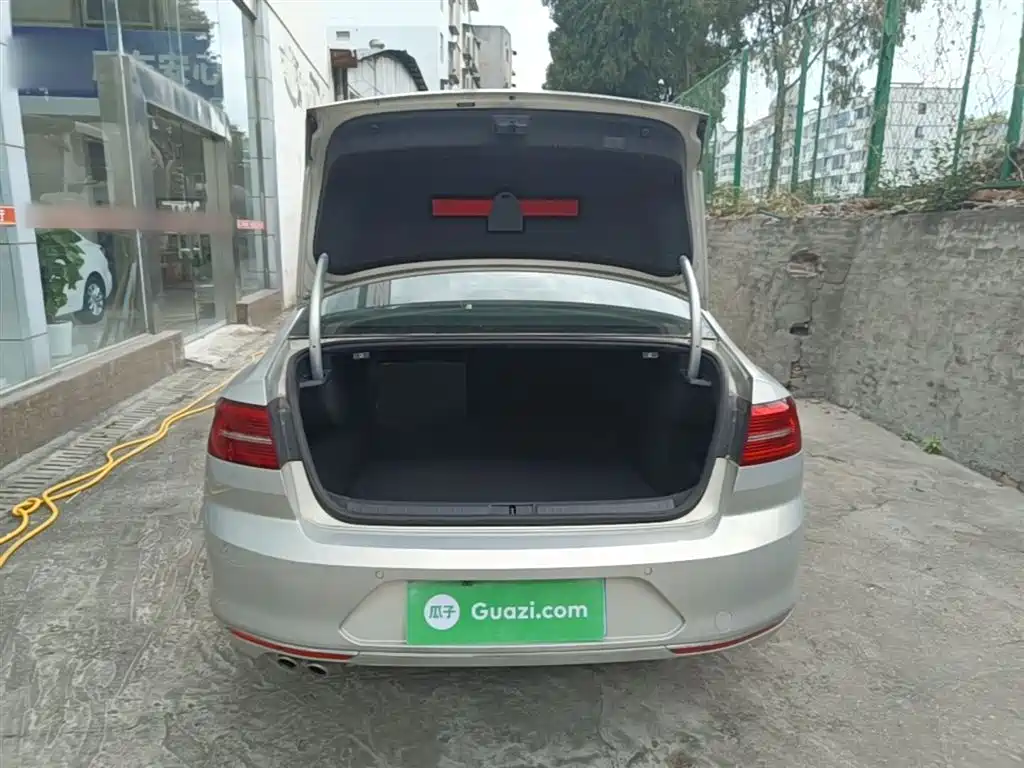 Volkswagen Magotan 2018 330TSI DSG Leading фото 19