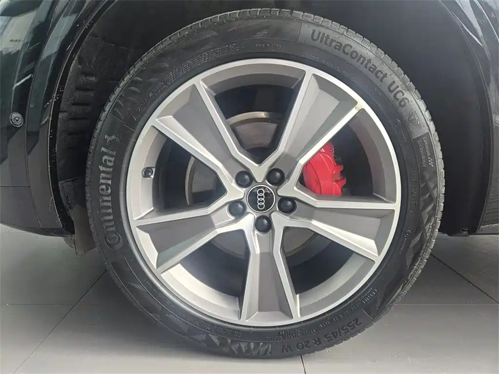 AUDI Q5L SPORTBACK