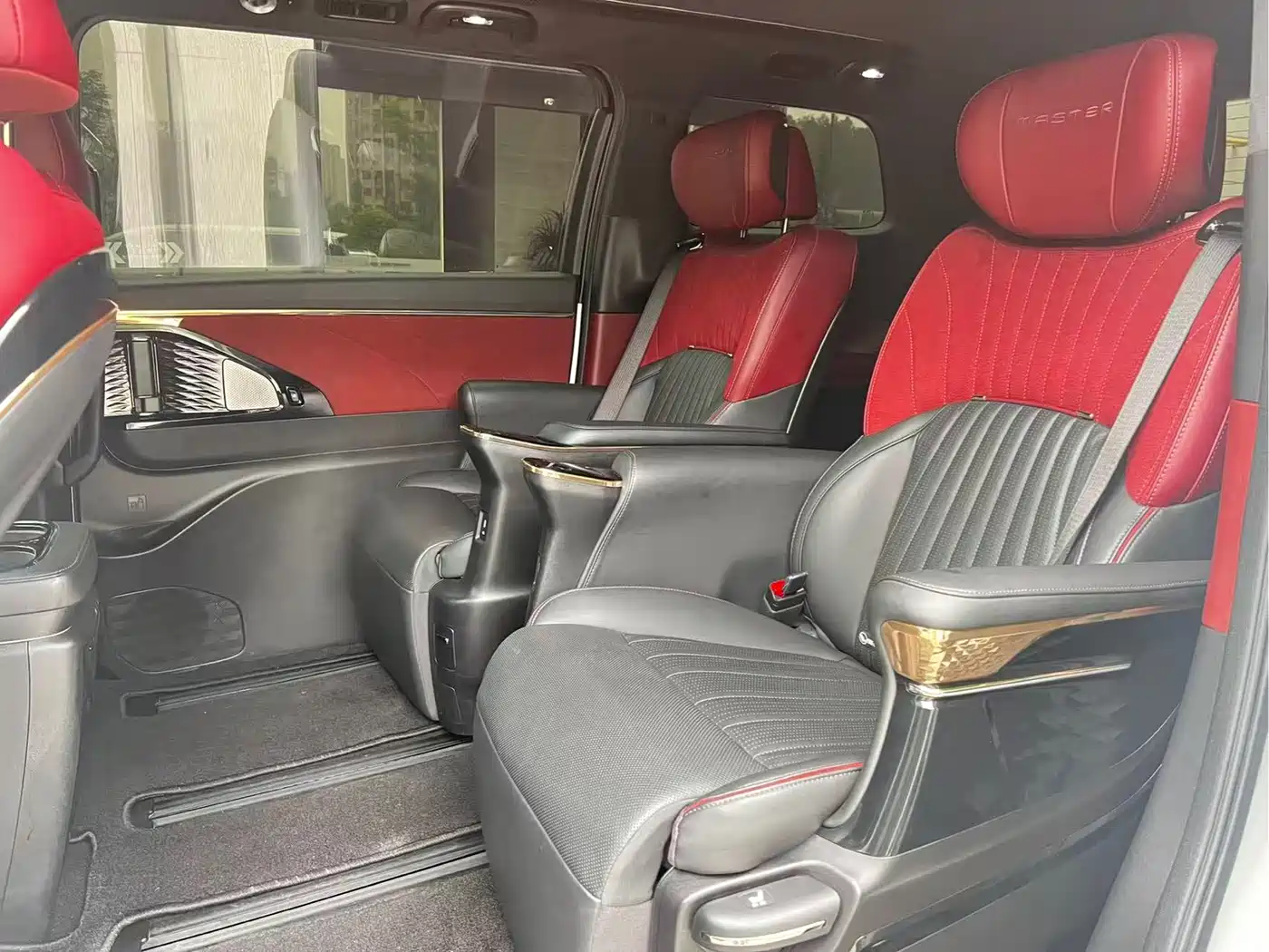 GAC Trumpchi Trumpchi M8 2023 Model Master Series 400T Ultimate Edition фото 9