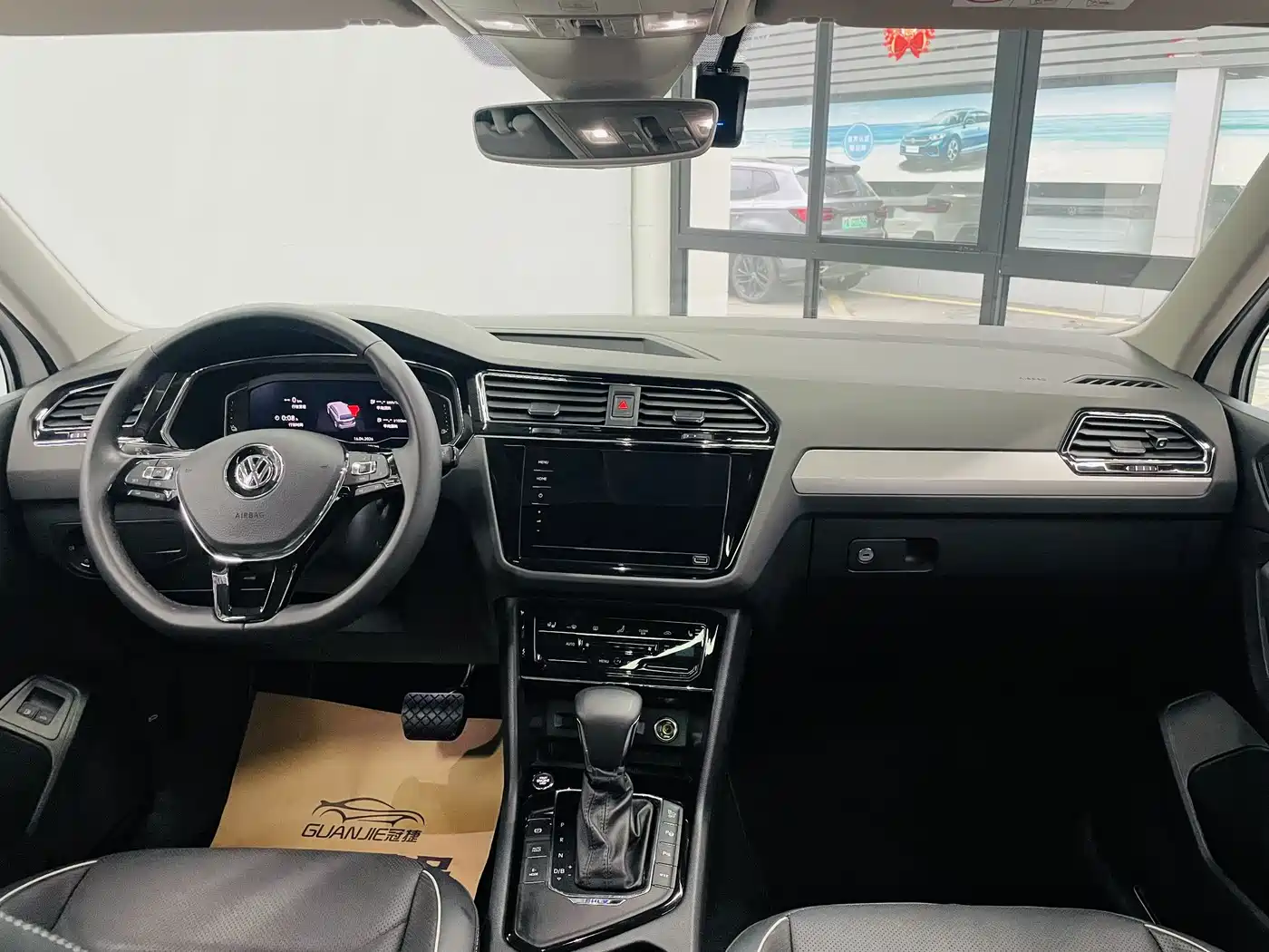 VOLKSWAGEN TIGUAN L NEW ENERGY