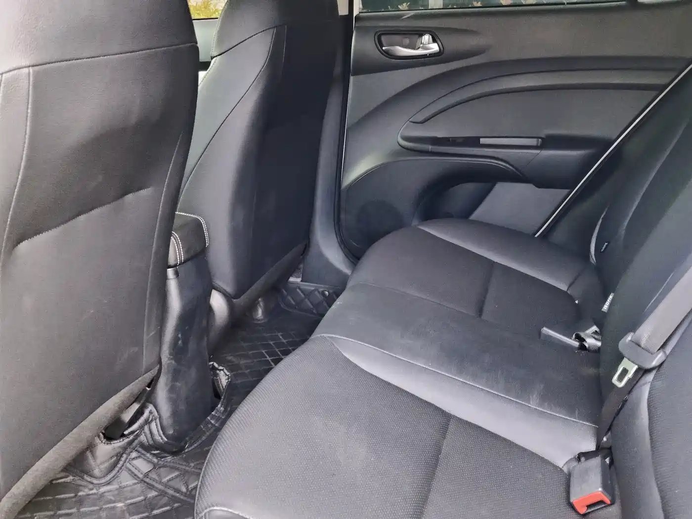 Kia KX1 2025 2026 1.4L Sunroof Edition