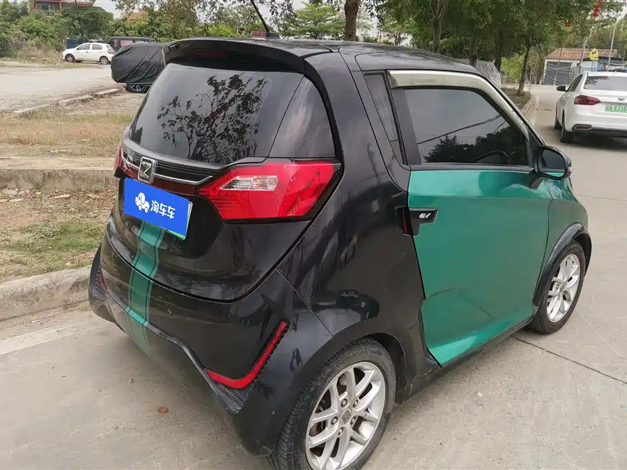 ZOTYE E200