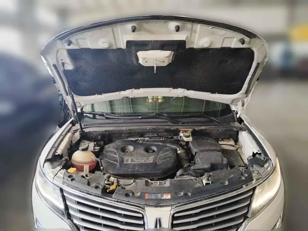 Фото 3 - Lincoln MKC