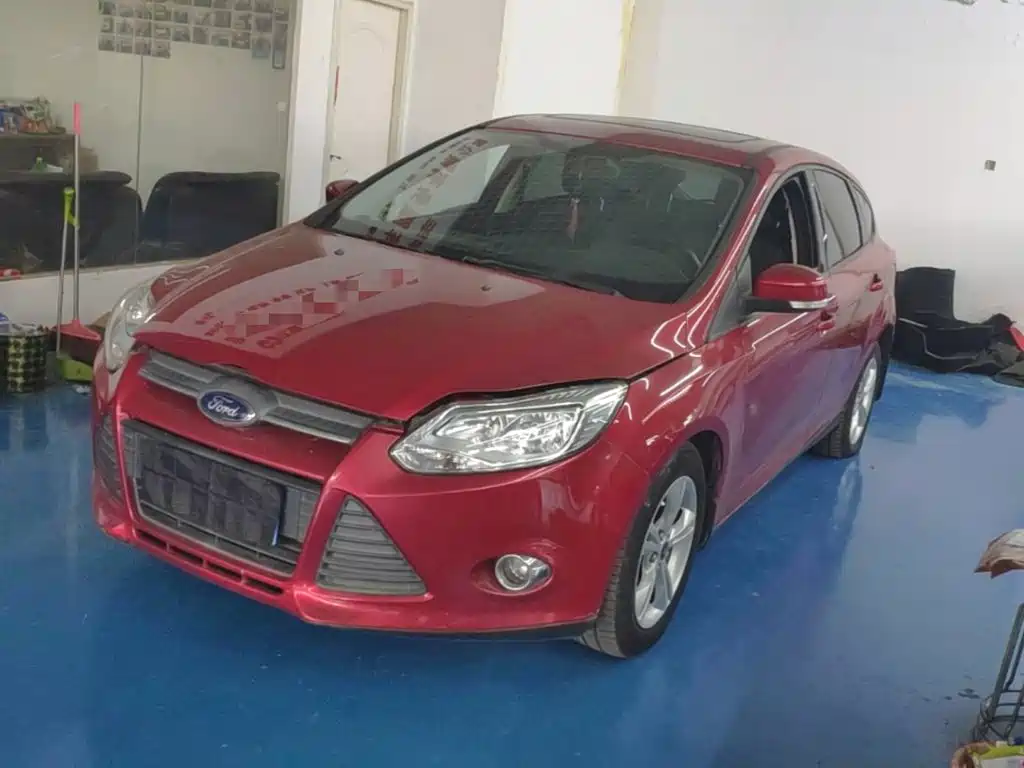 Фото 1 - Ford Focus