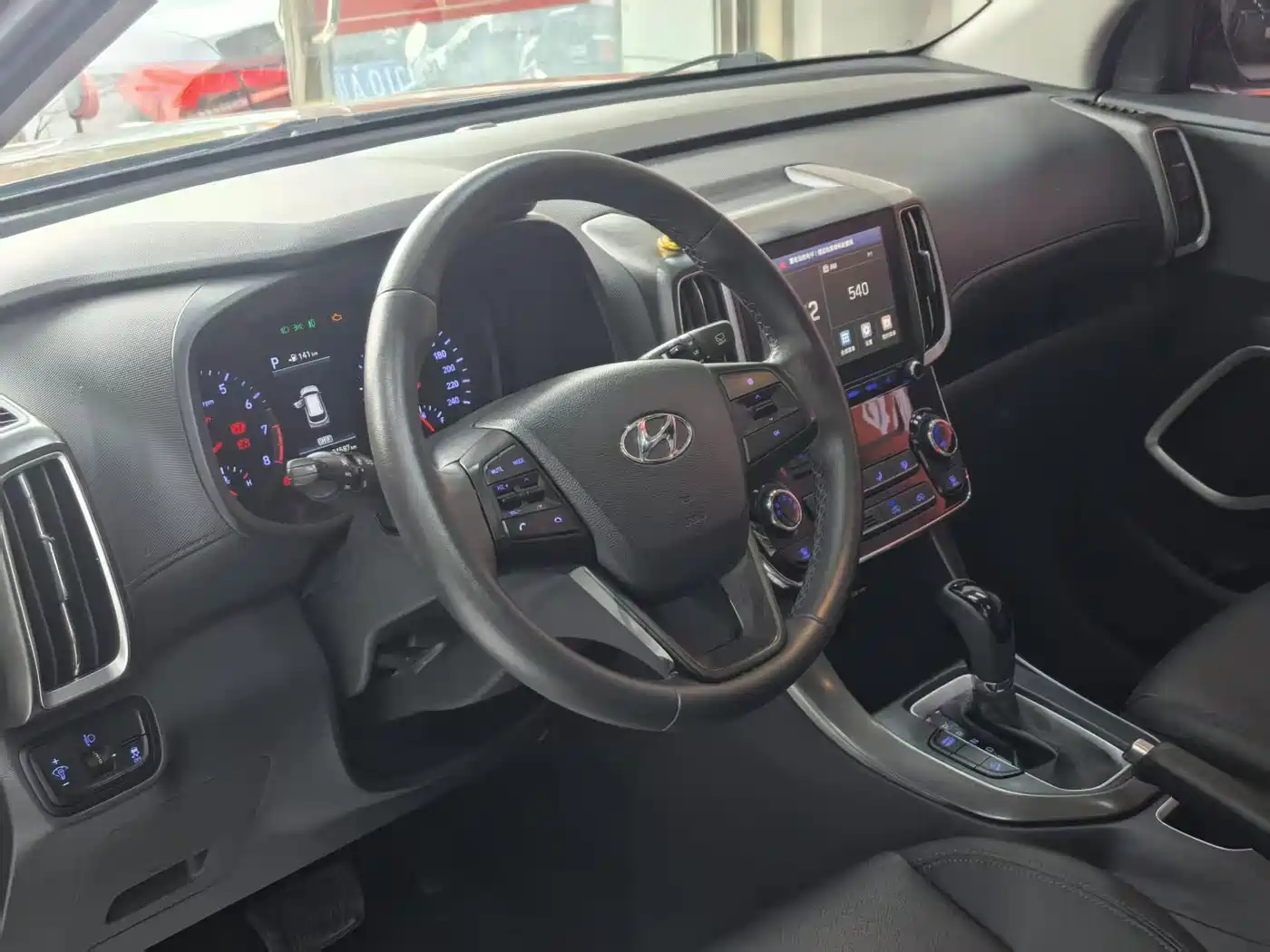 Hyundai Beijing Hyundai ix35 2018 2.0L Automatic 2WD Zhiyong·Enjoyment Edition фото 9