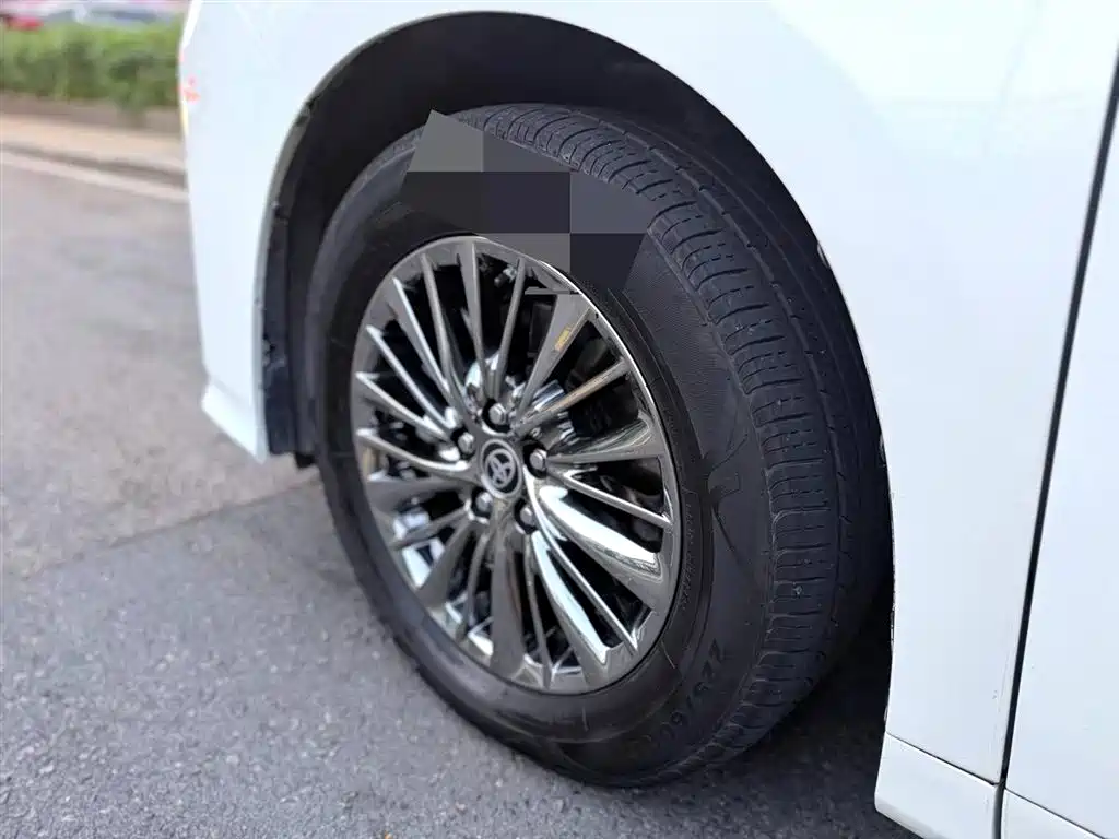 Toyota Alphard 2021 Hybrid 2.5L Luxury фото 13
