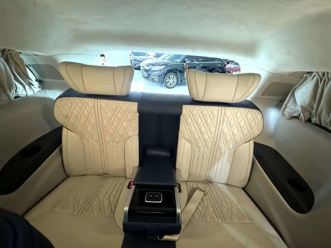 Buick GL8 2022 Land Business Class 652T Comfort фото 7