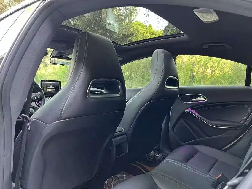 Mercedes-Benz CLA (Import) 2018 CLA 200 Dynamic Edition фото 9