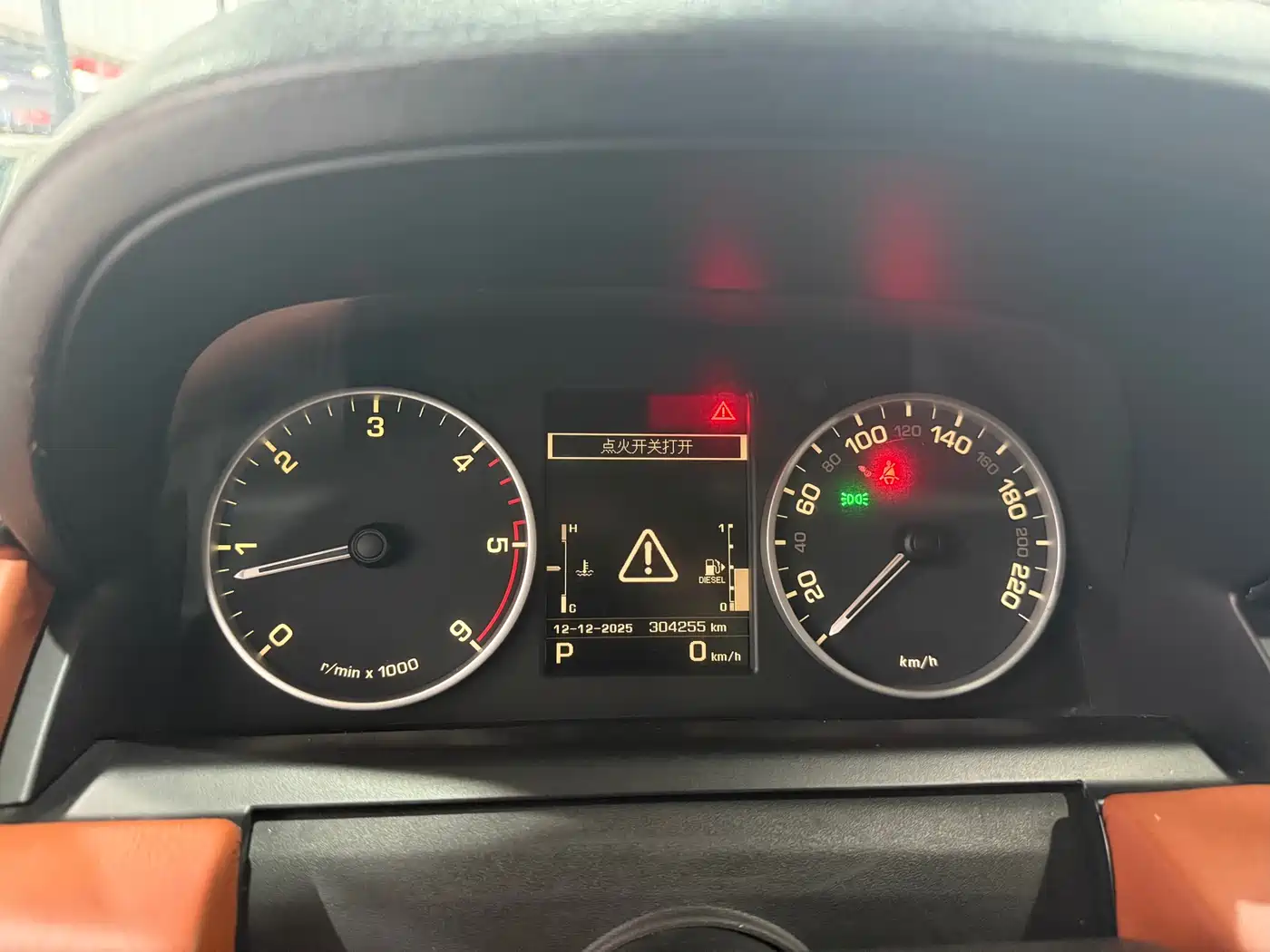 Land Rover Discovery 2012 3.0 SDV6 HSE Diesel фото 13