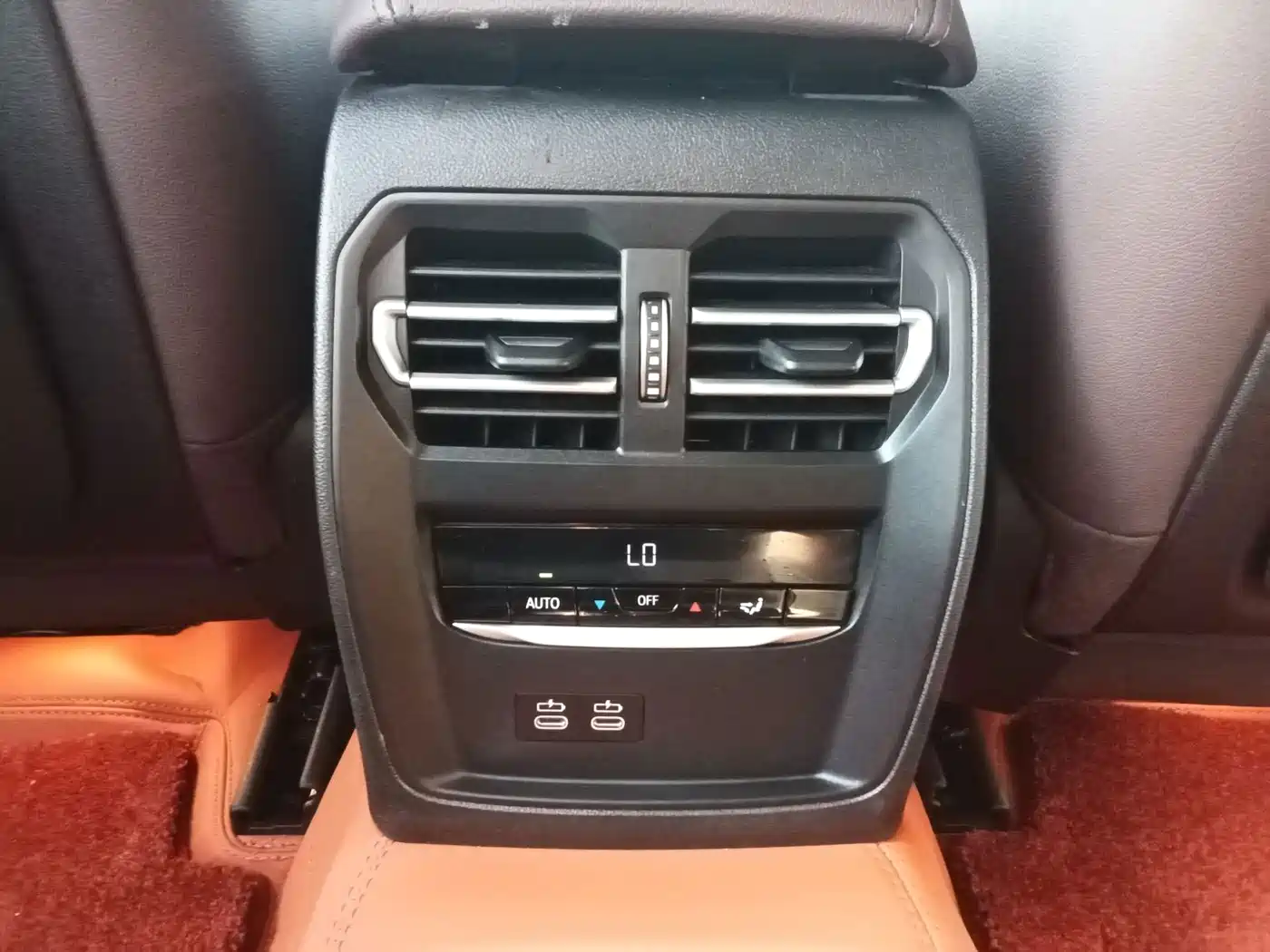 Photo 15 - BMW 3 Series