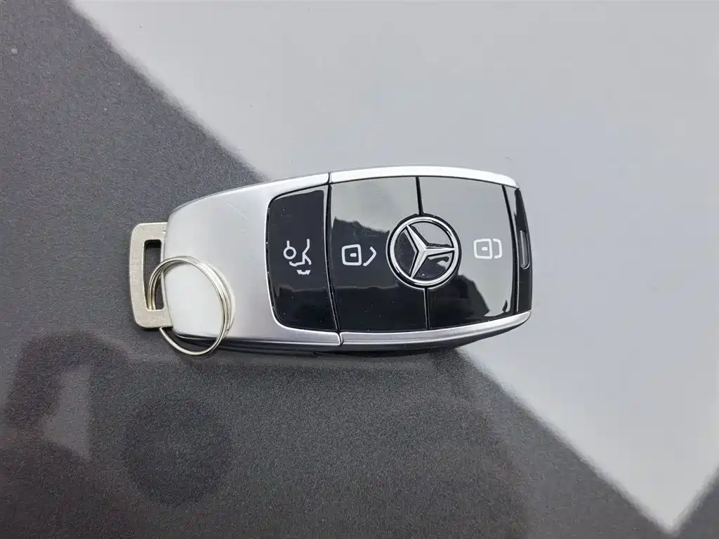 Mercedes-Benz CLS 2023 Facelift CLS 300 Dynamic фото 19