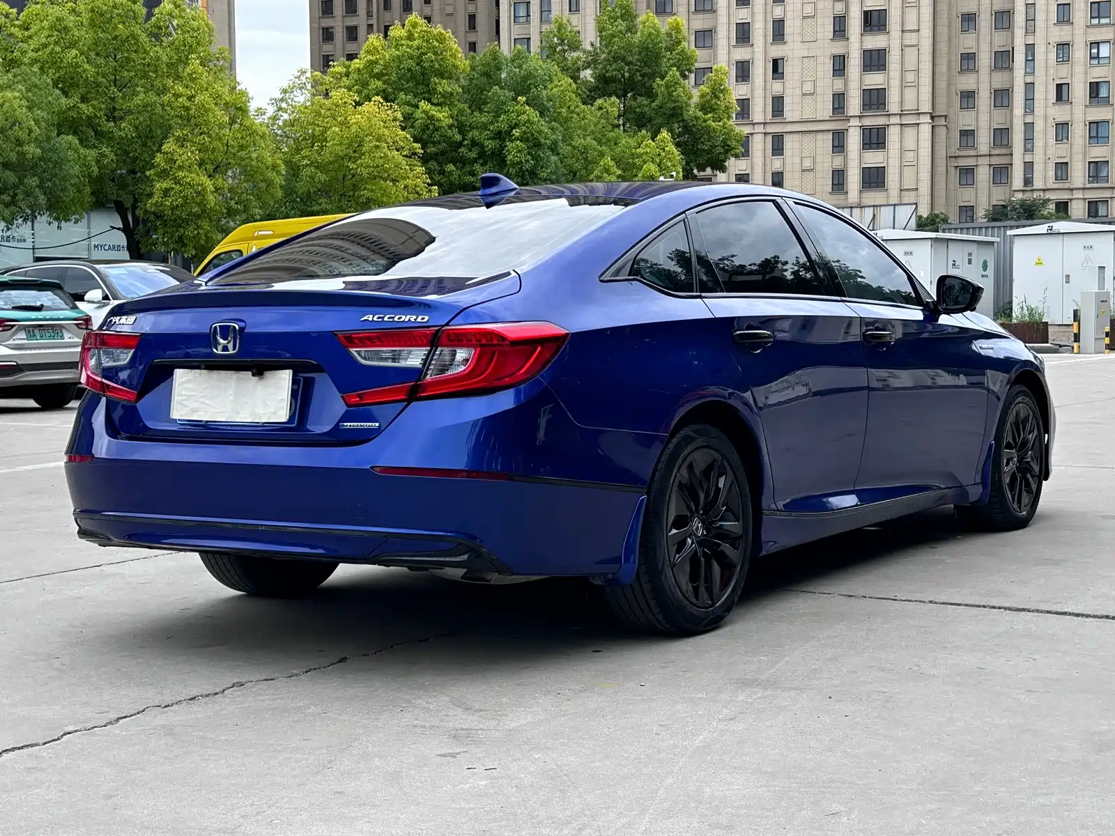 Фото 15 - Honda Accord