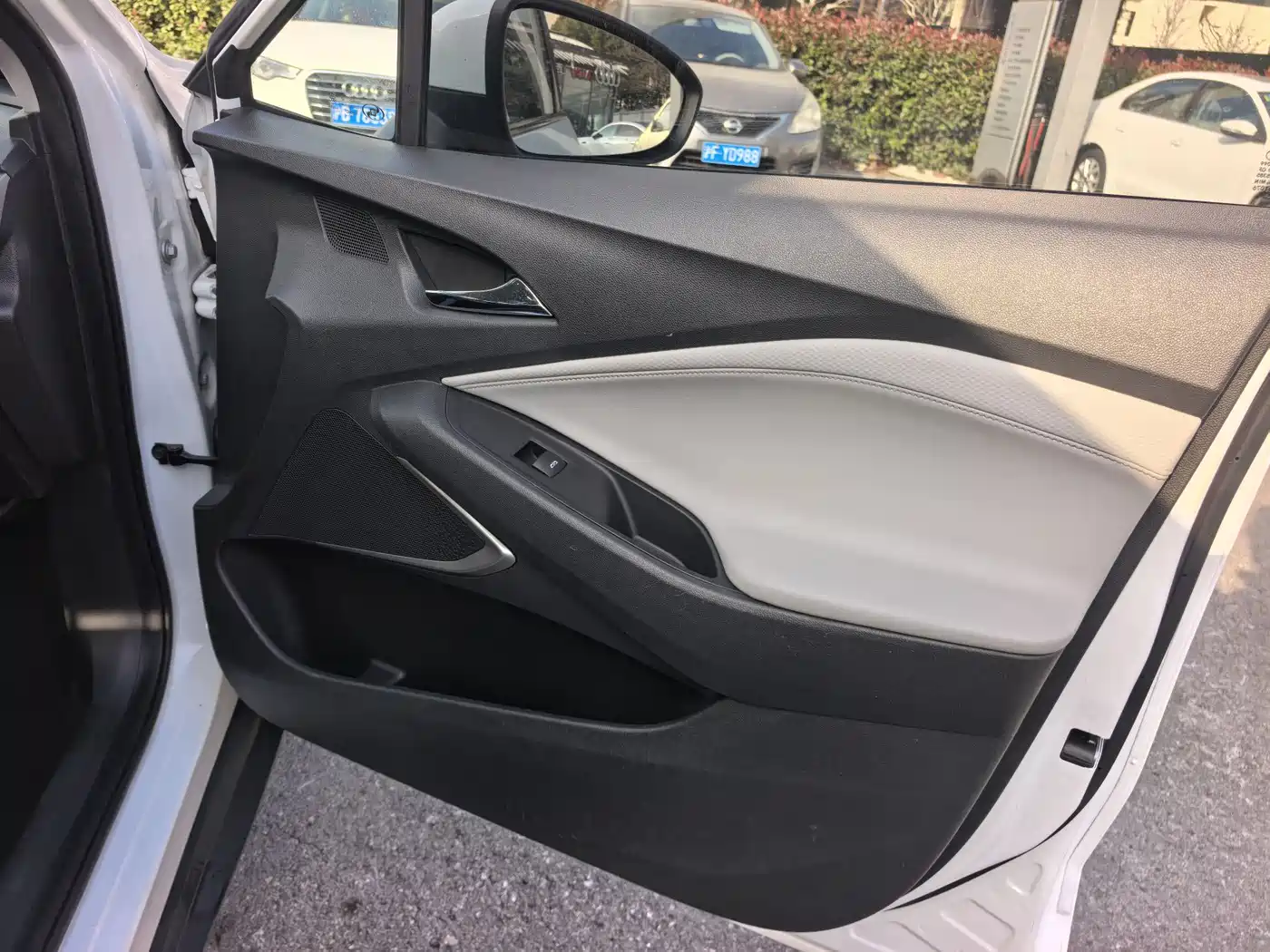 Chevrolet Volando 2019 530T Automatic Power Enjoyment Edition (5+2 seater) China VI фото 8