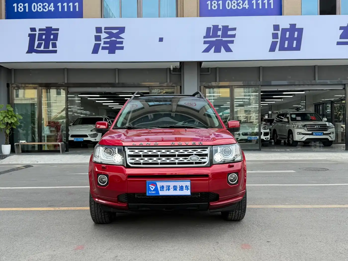 Land Rover Freelander 2 2014 2.2T SD4 SE Diesel Edition фото 2