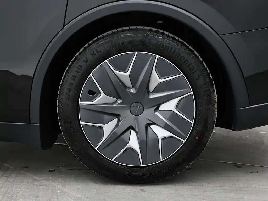 Tesla Model Y L 2026 2025 Facelift Long Range AWD