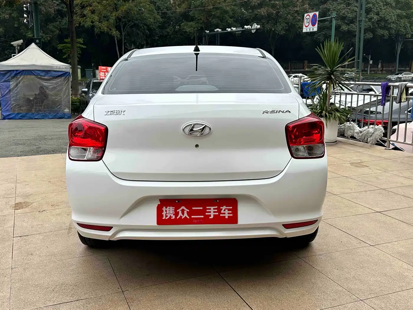 Hyundai Verna 2020 1.4L Manual GL Renewal Edition фото 12