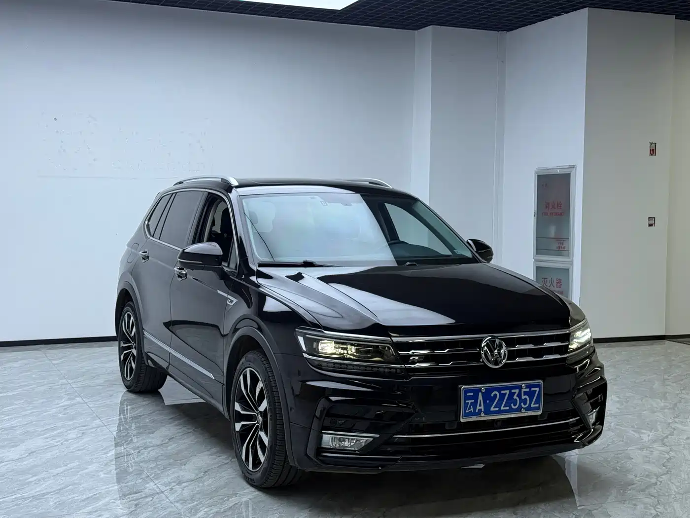 Volkswagen Tiguan L 2020 330TSI Auto 2WD R-Line Flagship China VI фото 3