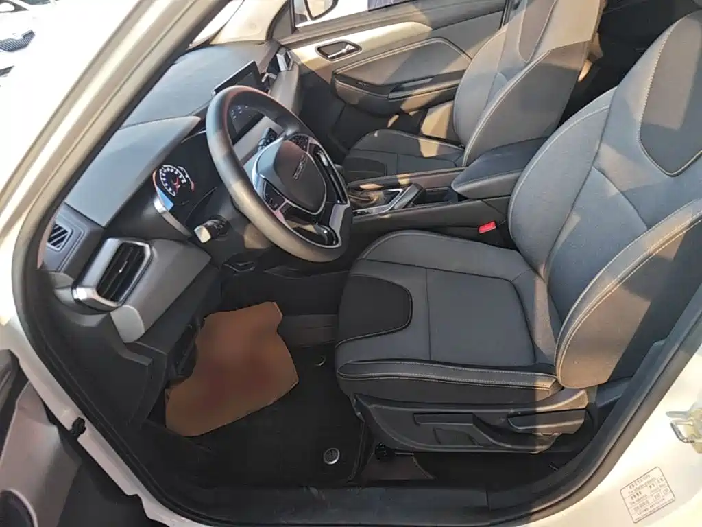 BAIC Beijing X3 2022 2021 1.5T CVT Glory