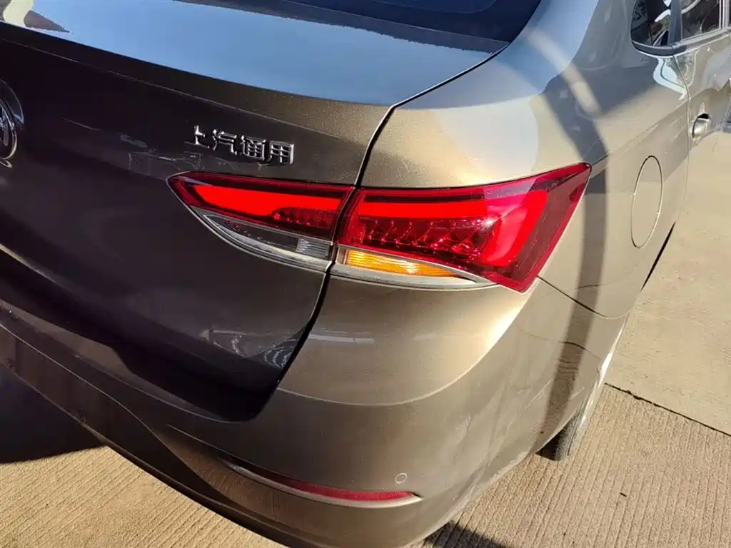 Buick Excelle 2021 Exemplar 1.5L Auto Elite фото 8