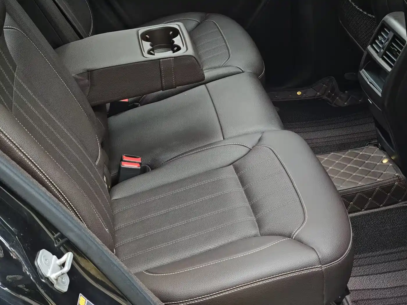 Mercedes-Benz GLE 2017 GLE 320 4MATIC Luxury фото 7