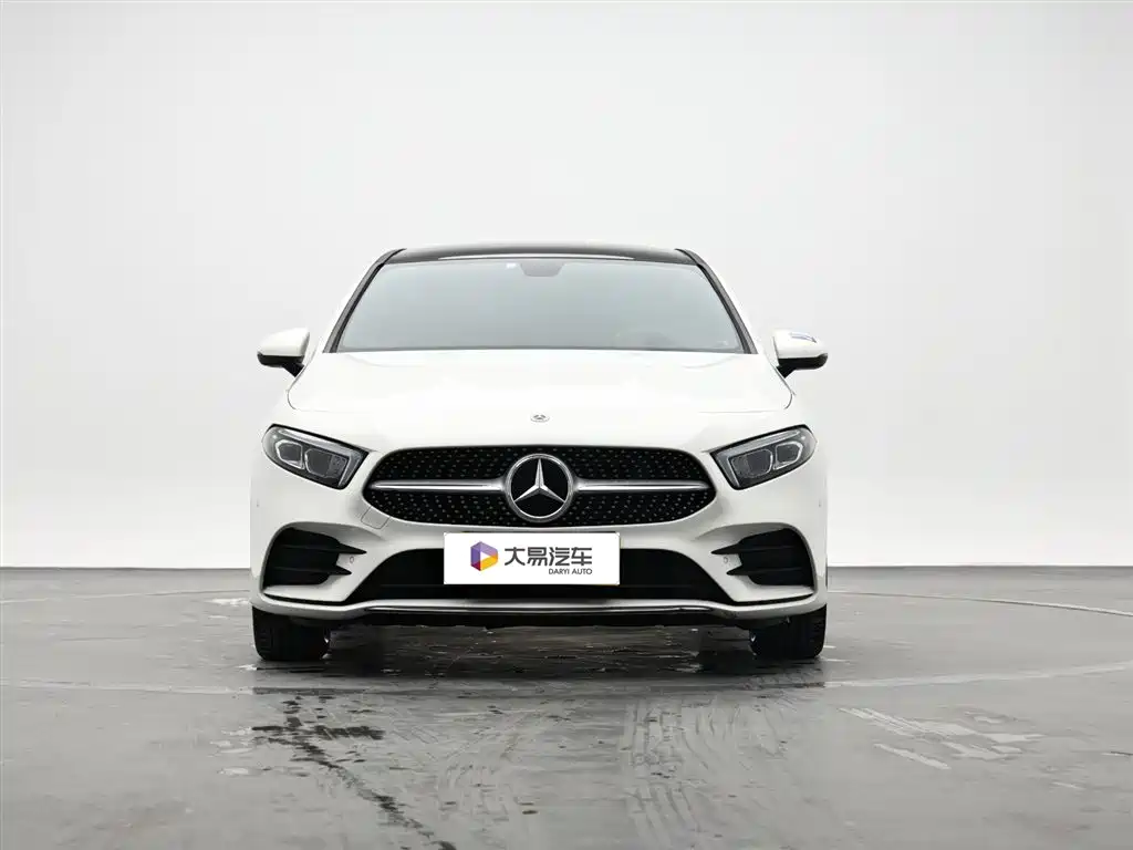 Mercedes-Benz A-Class 2021 A 200 L Sport Sedan Dynamic Type фото 2