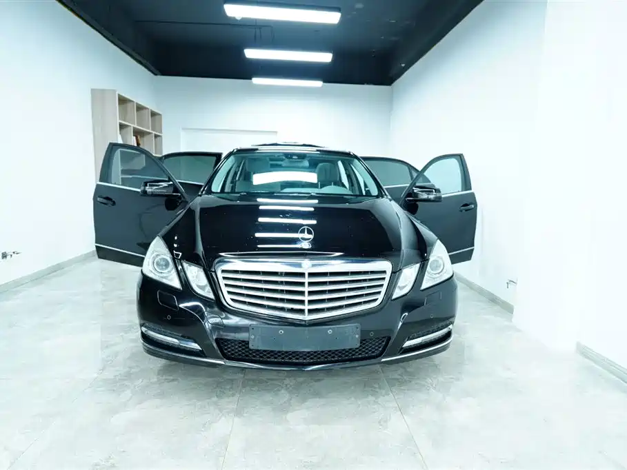 Mercedes-Benz E-Class 2012 E 300 L Elegance Model фото 2