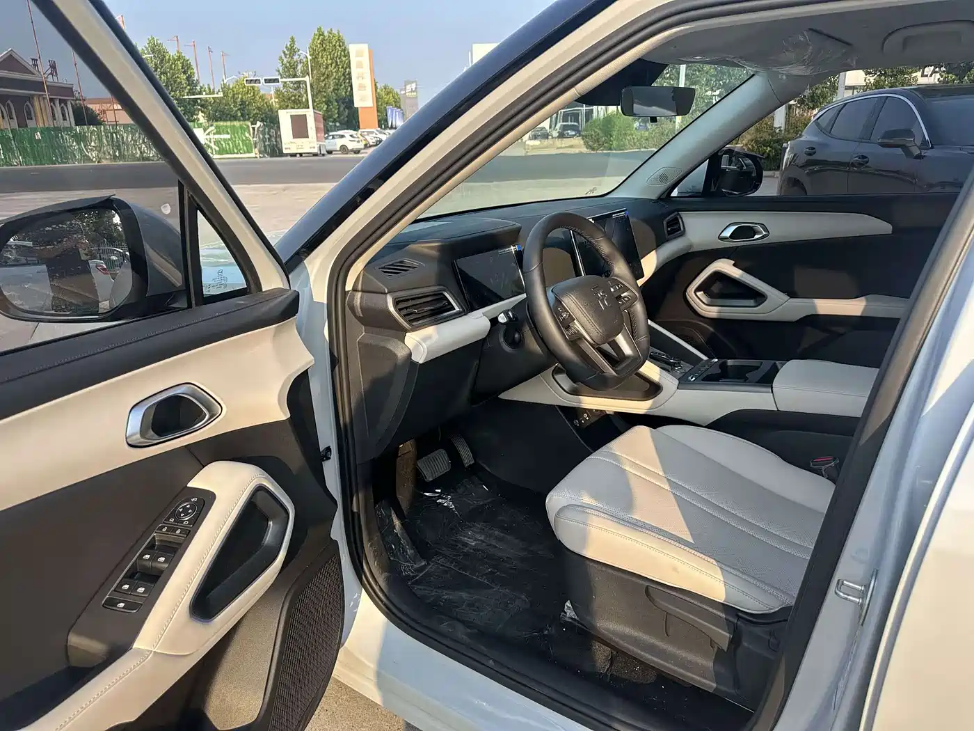 BYD Yuan UP 2026 2025 Model 301KM Navigator